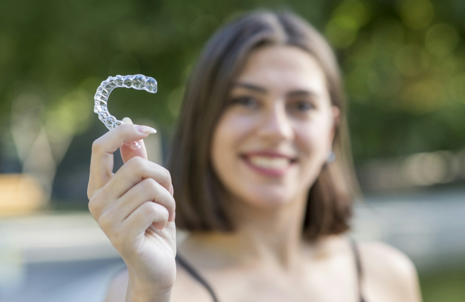 Apparecchio Invisibile per Denti foto- Centri Odontoiatrici Oral Team Dentista Macherio, Dentista Agrate Brianza