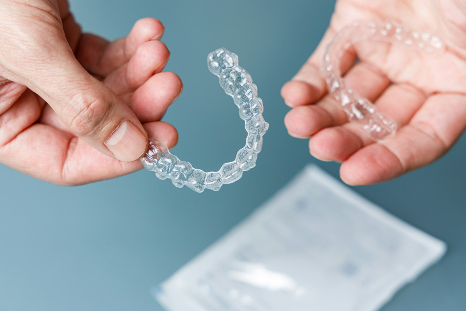Apparecchio Invisibile per Denti - Centri Odontoiatrici Oral Team Dentista Macherio, Dentista Agrate Brianza
